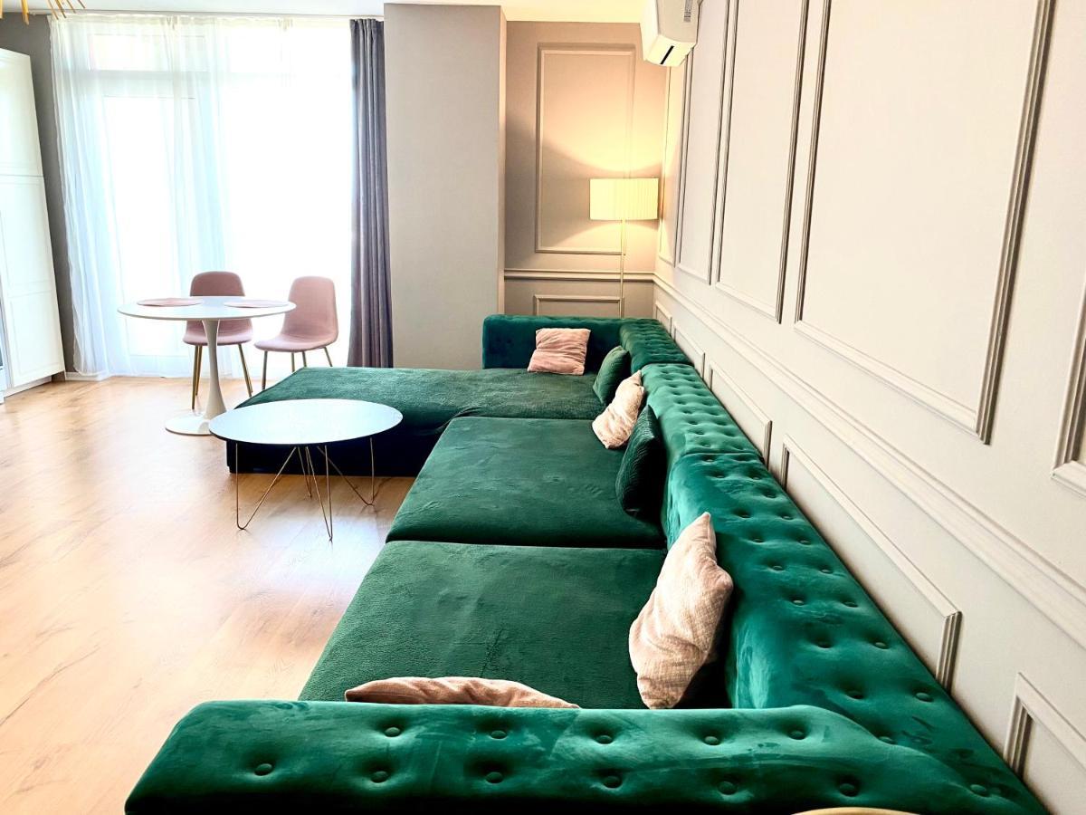 Velvet Home Timişoara Exteriör bild